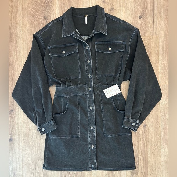 Free People Dresses & Skirts - NWT! Free People Denim Dress 🤩